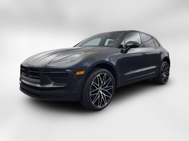 2023 Porsche Macan Base