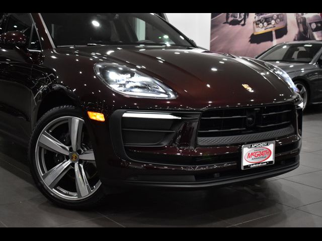 2023 Porsche Macan Base