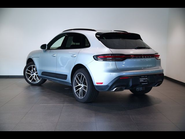 2023 Porsche Macan 