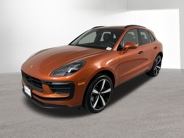 2023 Porsche Macan Base