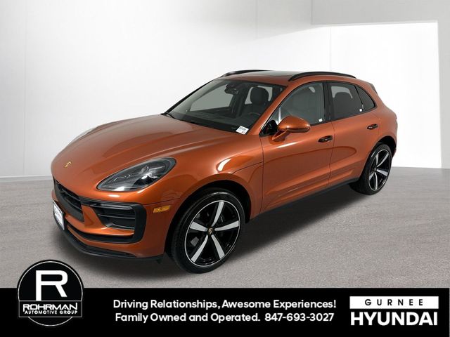 2023 Porsche Macan Base