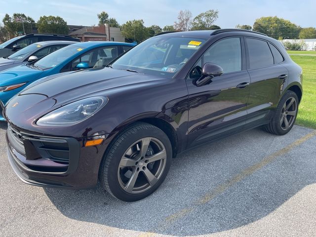 2023 Porsche Macan T