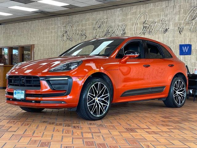 2023 Porsche Macan Base