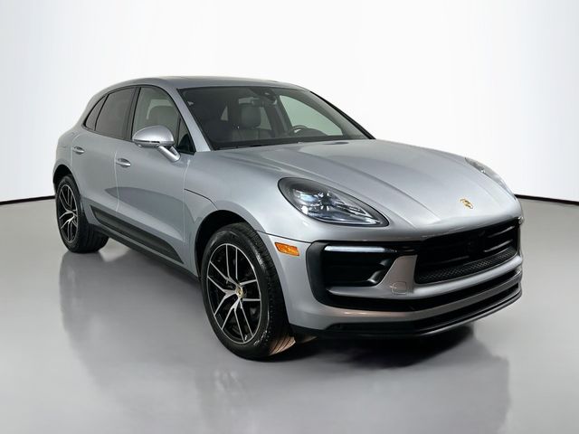 2023 Porsche Macan 