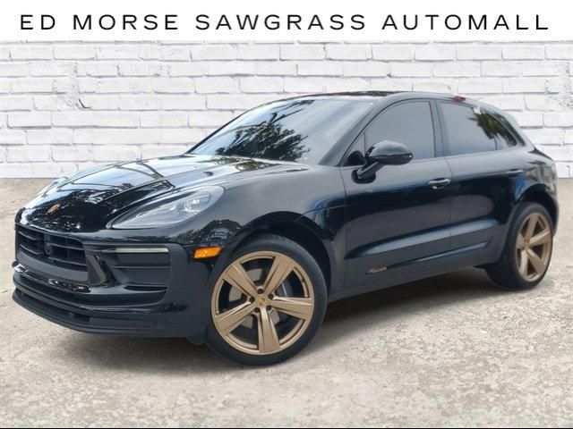 2023 Porsche Macan Base