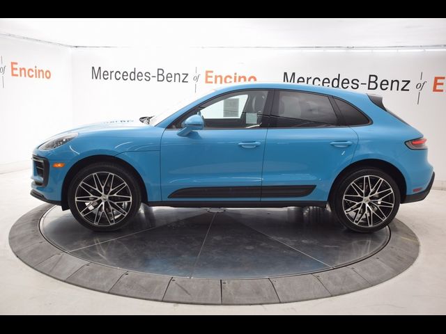 2023 Porsche Macan T