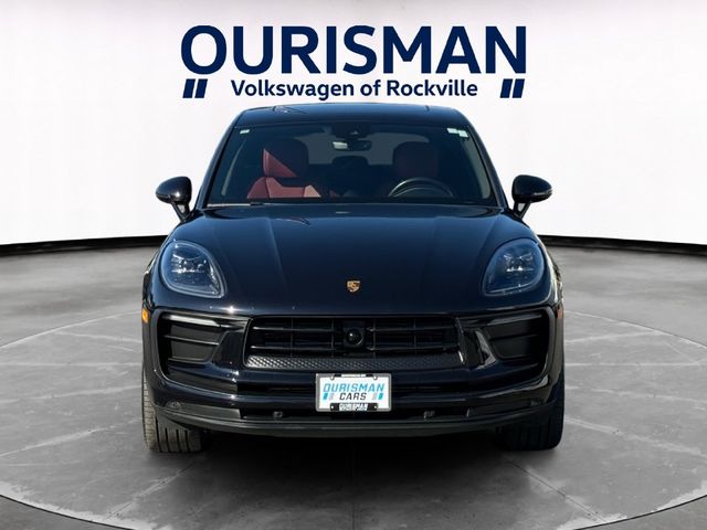 2023 Porsche Macan Base