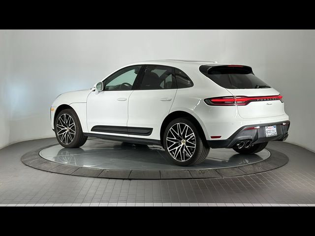 2023 Porsche Macan Base