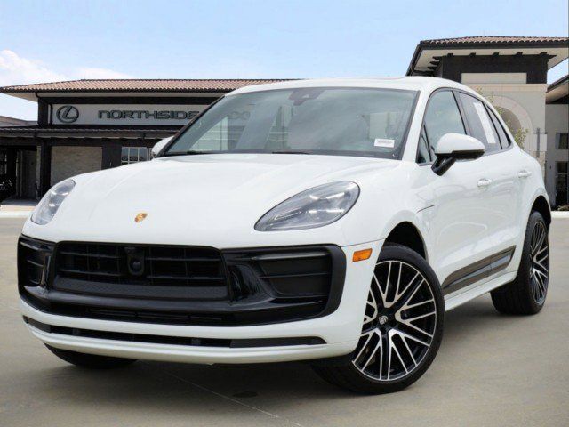 2023 Porsche Macan 