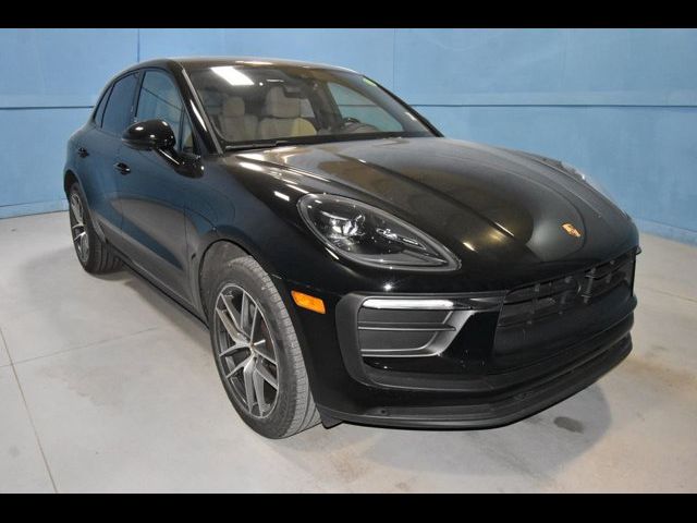 2023 Porsche Macan T