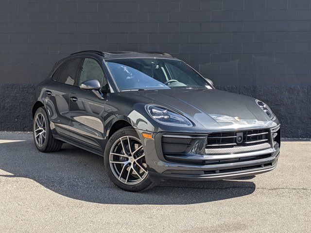 2023 Porsche Macan 