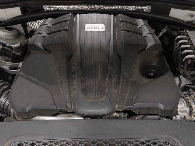 2023 Porsche Macan S