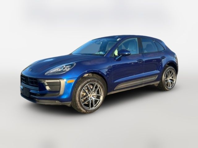 2023 Porsche Macan Base