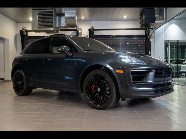 2023 Porsche Macan S