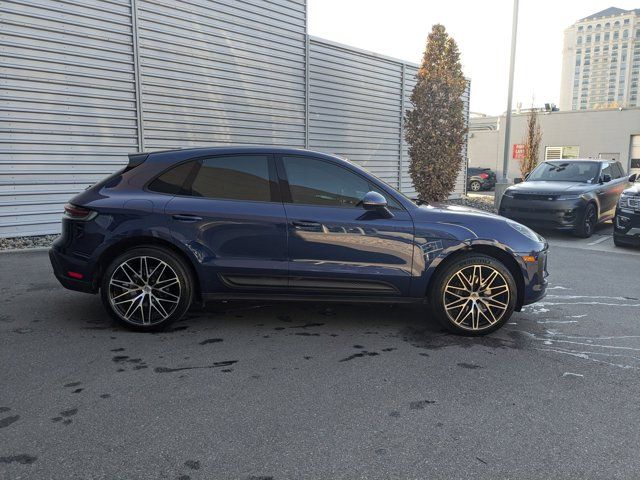 2023 Porsche Macan 