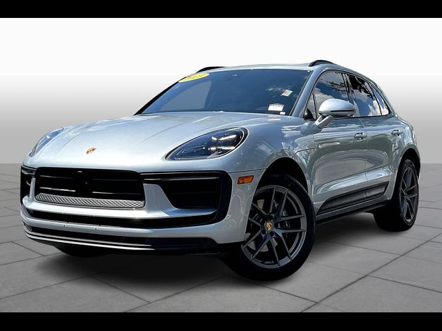 2023 Porsche Macan T