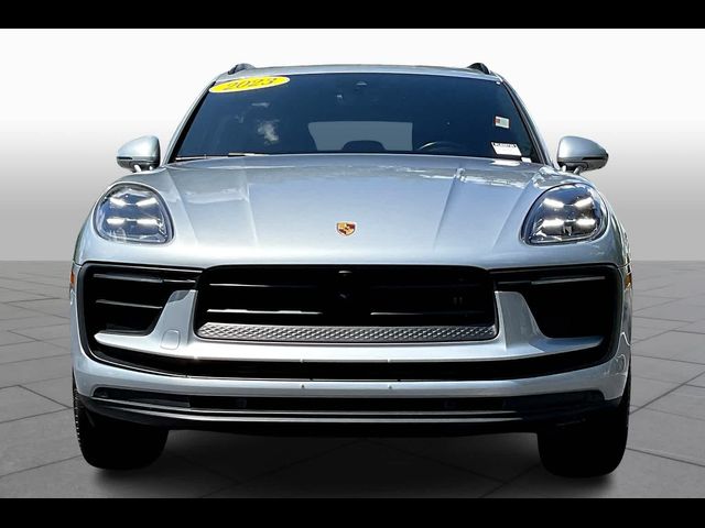 2023 Porsche Macan T