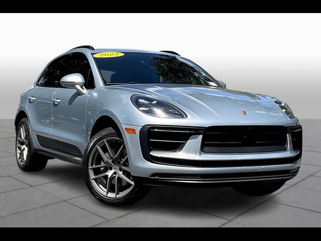 2023 Porsche Macan T