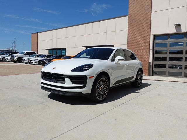 2023 Porsche Macan T