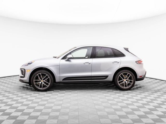 2023 Porsche Macan T