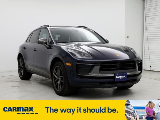 2023 Porsche Macan T