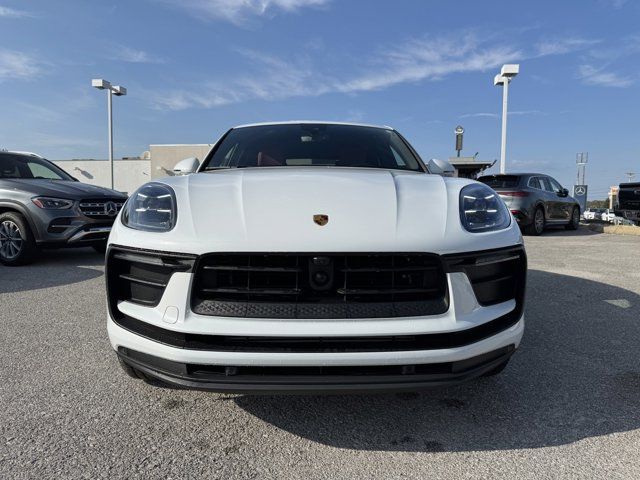 2023 Porsche Macan T