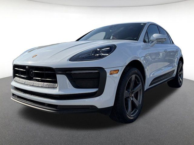 2023 Porsche Macan T