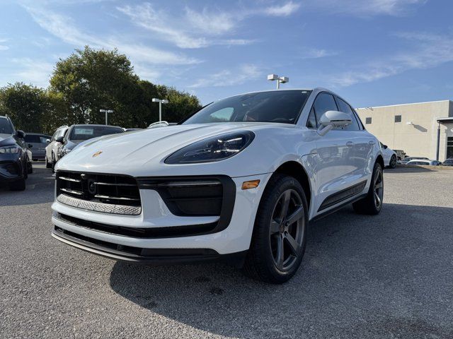 2023 Porsche Macan T