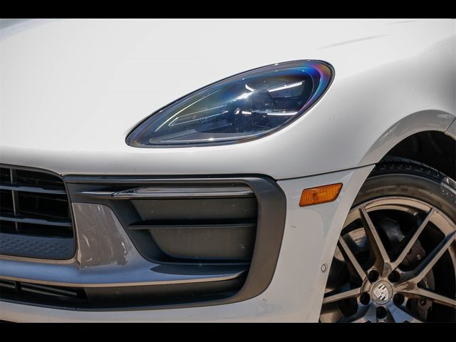 2023 Porsche Macan T