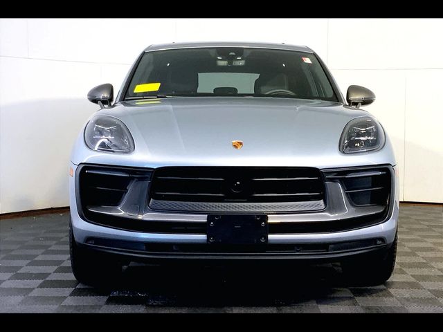 2023 Porsche Macan T