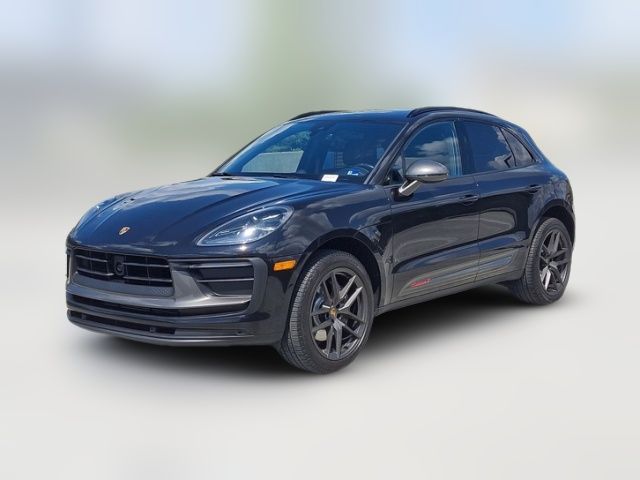 2023 Porsche Macan Base