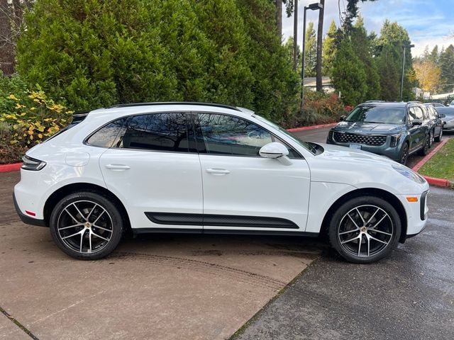 2023 Porsche Macan T