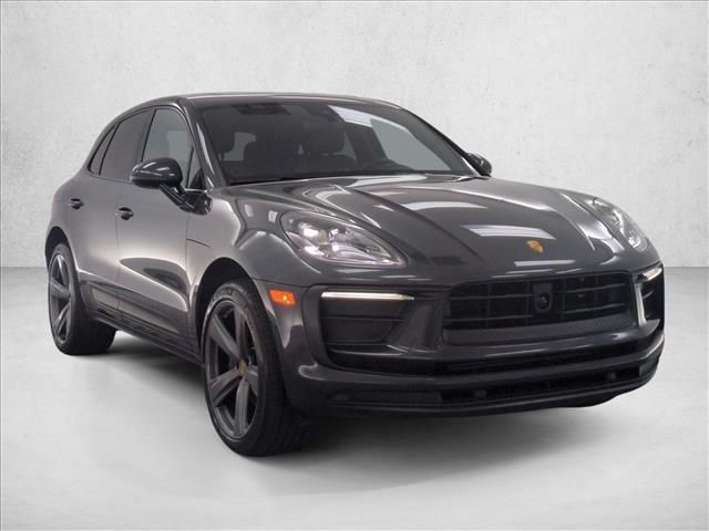 2023 Porsche Macan T