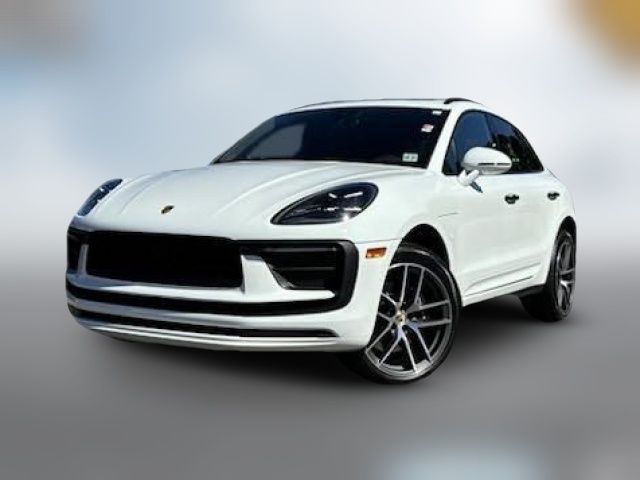 2023 Porsche Macan T