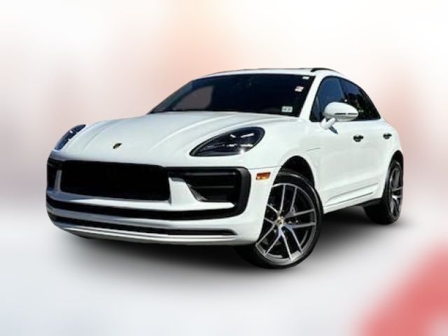 2023 Porsche Macan T