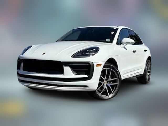 2023 Porsche Macan T