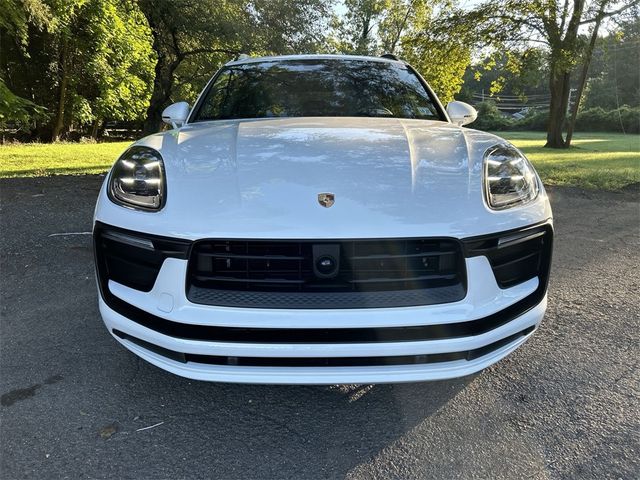 2023 Porsche Macan T