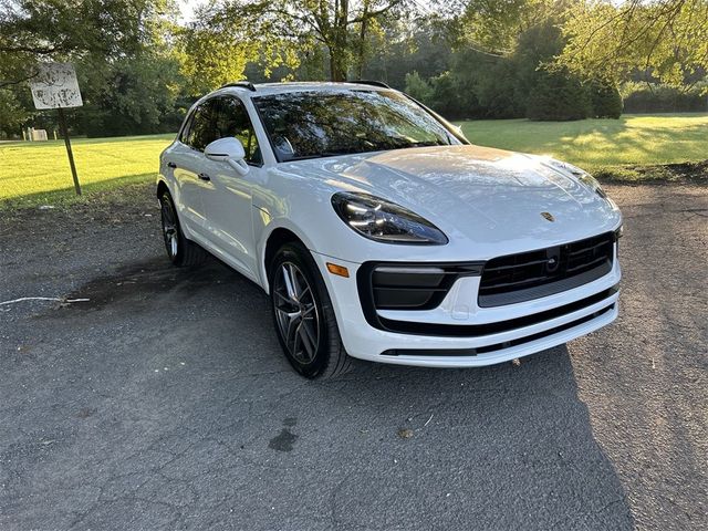 2023 Porsche Macan T