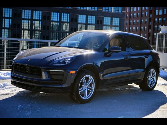 2023 Porsche Macan T