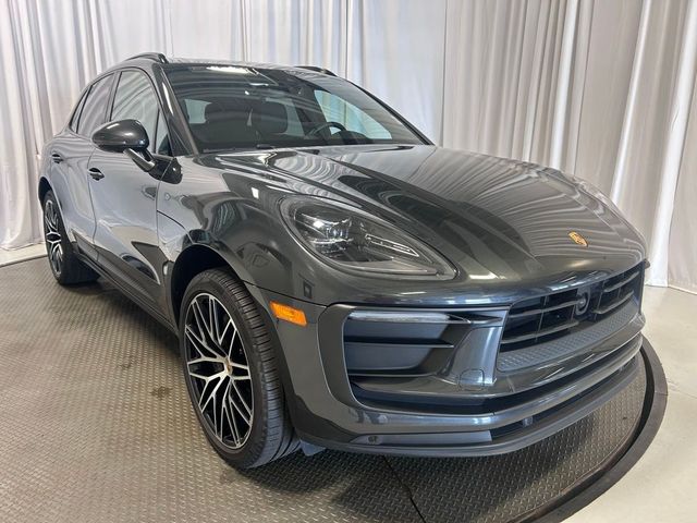2023 Porsche Macan T