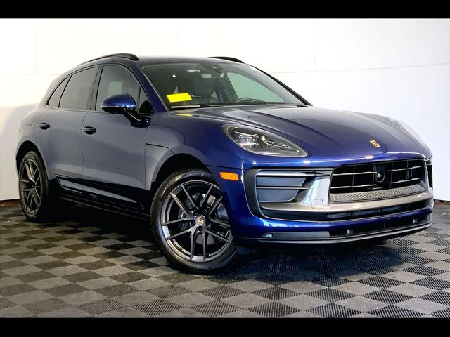 2023 Porsche Macan T