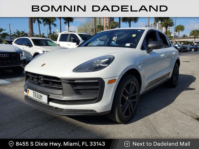 2023 Porsche Macan T