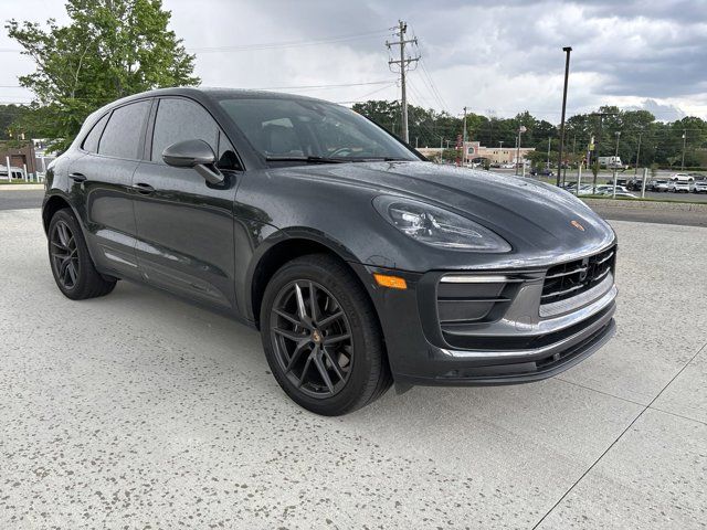 2023 Porsche Macan T