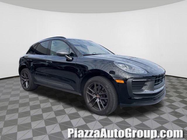 2023 Porsche Macan T