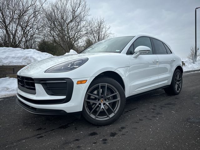 2023 Porsche Macan T