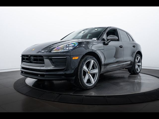 2023 Porsche Macan T