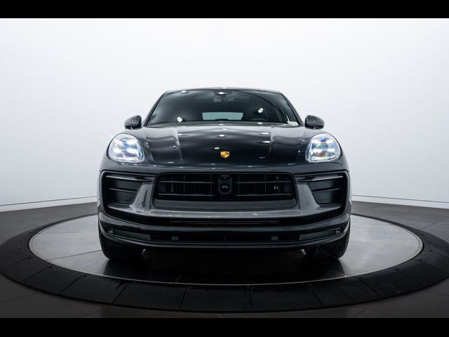 2023 Porsche Macan T