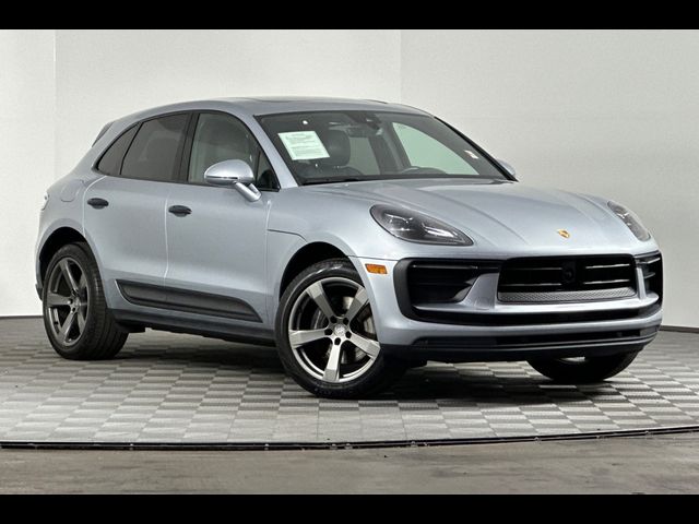 2023 Porsche Macan T