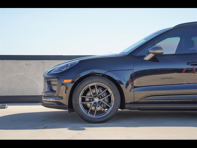 2023 Porsche Macan T