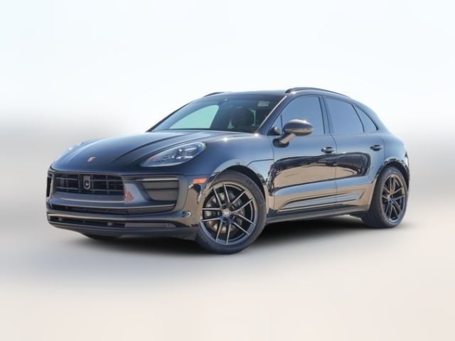 2023 Porsche Macan T